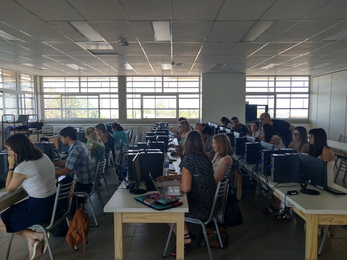 JELing_Mendoza's tweet photo. #Ahora: Última sesión del curso "Introducción a la Lingüística Computacional", a cargo del Dr. Rogelio Nazar en el marco de las #JELing. https://t.co/WrmdXx3Acm