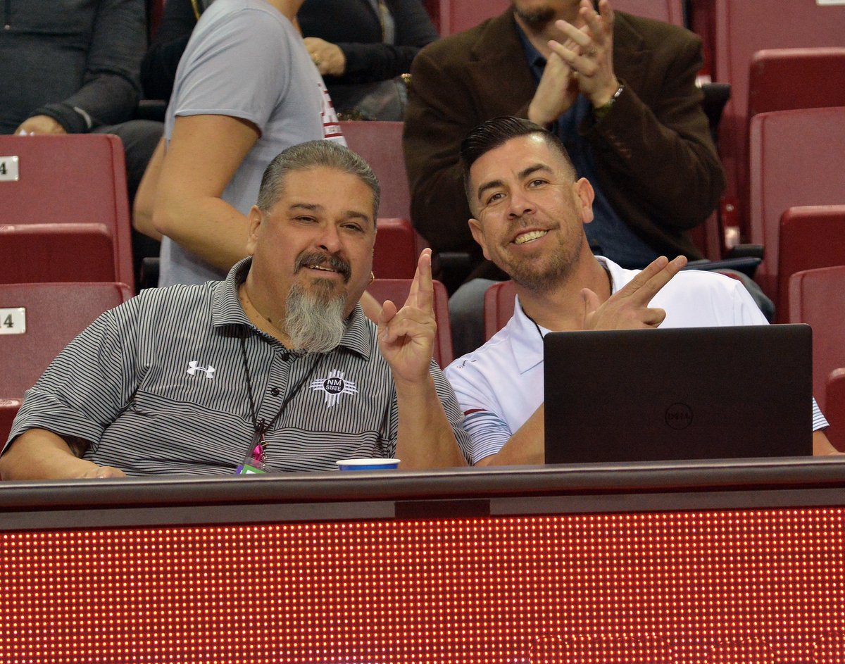 DaMayorLC's tweet photo. If you don't know Jody (aka Buddy Love), let me introduce you to him. He is one of the best callers (for stats) in the country. Calls for football, basketball and volleyball!! And helps to make me look good at what I do.
#StatCrew #GdUp #GunsUp #AggieUp https://t.co/UQgibdUe8T