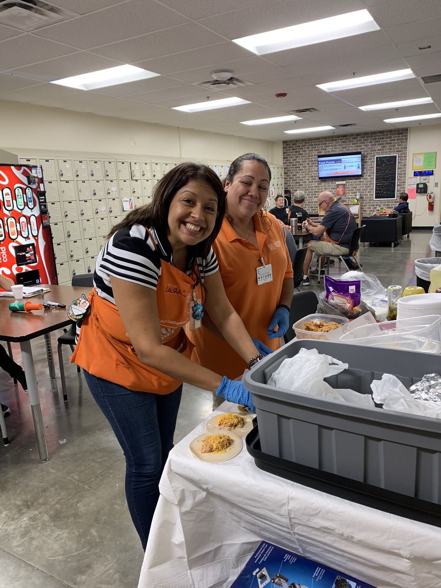 It’s empanada day at #HomeDepot6367! <a href="/thdkwalk/">Kurt Walker</a> <a href="/rachel_mcelheny/">Rachel Mcelheny</a> @thines74 <a href="/D_Rich_HD/">Dave Richmond HD</a> <a href="/Spencernorrist1/">Spencernorristhd</a>