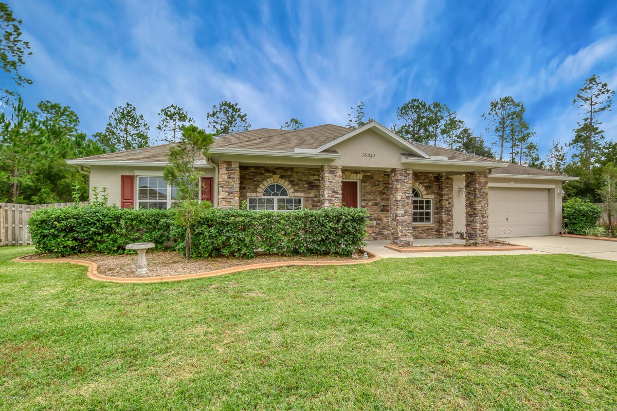 CCUnderwood's tweet photo. ✨NEW LISTING✨

🛌 4 bed 🛀 2 bath
📍 Fernandina Beach River Glen
🚙 2 car garage
📏 2238 sq ft
📲 Call/text for your appointment 904-304-7005
Details here ➡️ https://t.co/y6hGQ47ZCr

This is the one, the beautiful, cul de sac gem you've been waiting for in River Glen! https://t.co/X4Eq0nd6PO