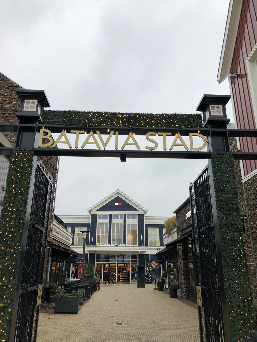 Batavia Stad Amsterdam Fashion Outlet The Black And