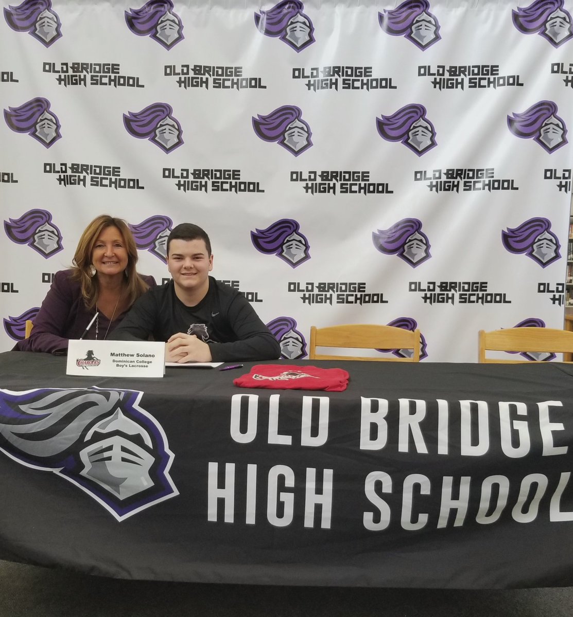 Matt's Signing Day! <a href="/DiMino_AD/">Dan DiMino</a> <a href="/FazioSally/">Mrs. Fazio 💜</a>  OBHS outdid themselves!