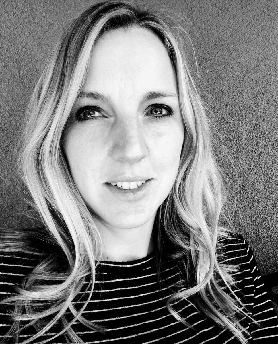 USGCA's tweet photo. We’re excited to welcome one of our newest GCA members to the family – #PaperMummy! 🎉🎉🎉PM's hand-drawn medical stationery &amp; gifts are inspired by real-life health challenges &amp; humorous/awkward medical moments. Welcome to the GCA, Janna &amp; Paper Mummy!  #GCAMember #FeatureFriday https://t.co/rpa2D2pnio
