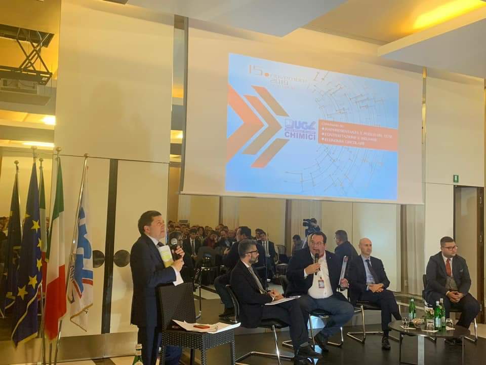 UglAcqua's tweet photo. Il mondo sta cambiando così come il mondo del  lavoro. Sono queste le ragioni per cui anche il SINDACATO deve cambiare strategie.
Nella contrattazione di secondo livello, il WELFARE è l'unico modo per garantire realmente, nel concreto, un aumento salariale al Lavoratore. https://t.co/yD0b7cl8YM