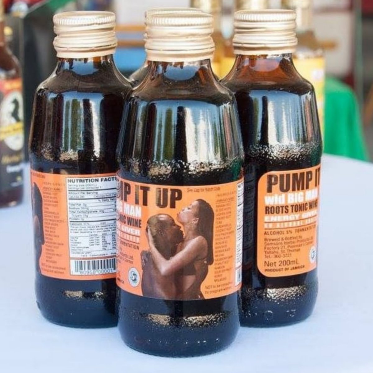 HerbalSamson's tweet photo. PUMP IT UP (BIG MAN ROOTS TONIC WINE) 🍷🍾
-boosts energy and stamina 💪🏾
-promotes proper heart function ❤
-great for nerves and brain health 🧠
#stamina #healthyheart #brainhealth #nerveshealth https://t.co/I95z1w2NQ2