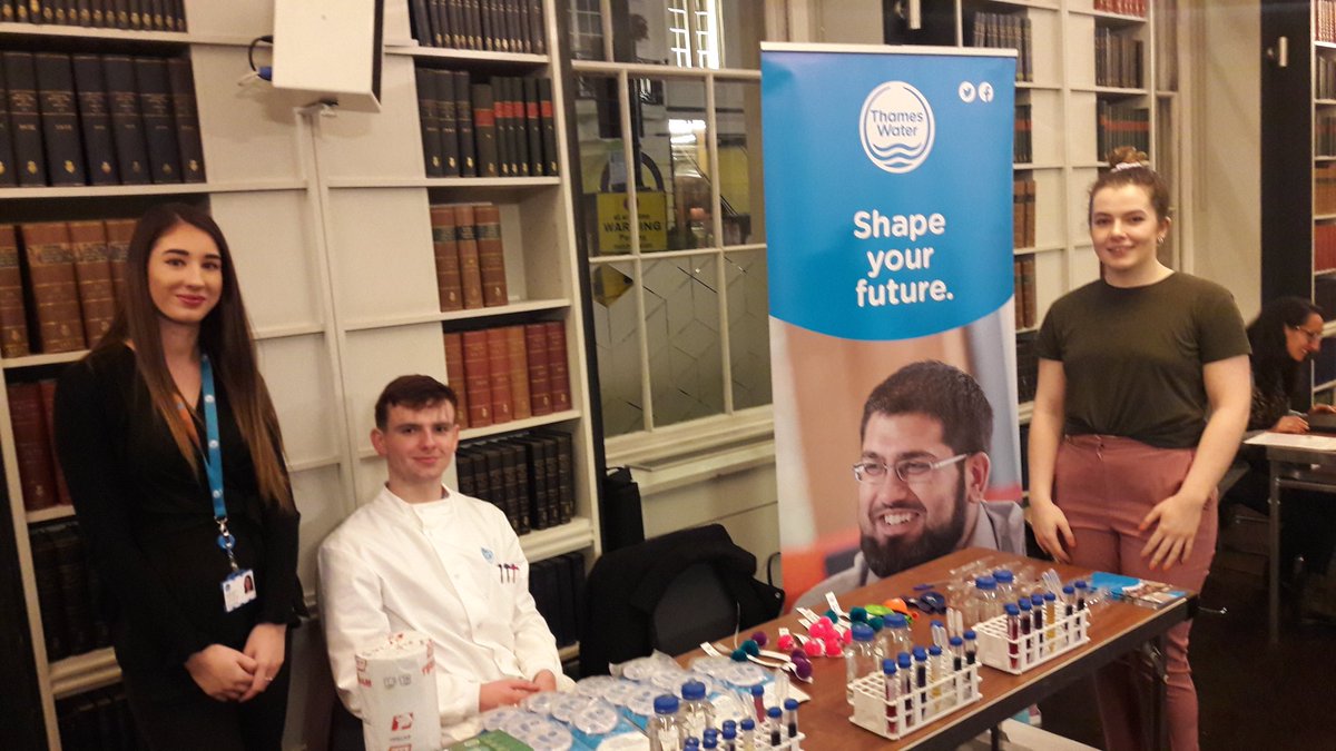 RoySocChem's tweet photo. We're getting ready for joint @Ri_Science careers event tonight... it's all for your inspiration and we've definitely got the #ElementsOfSuccess for #IYPT2019 and #ChemWeek2019 @MDLZ @thameswater @UniofNottingham https://t.co/YkWctsv1lJ