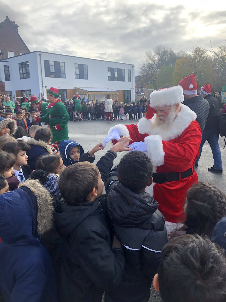 #santascoming we had a very special day today... Father Christmas arrived in Liverpool and visited our school!! #smithdownextra we had the most MAGICAL day #Christmas thank you for picking our school as one of your stops #bestjobintheworld