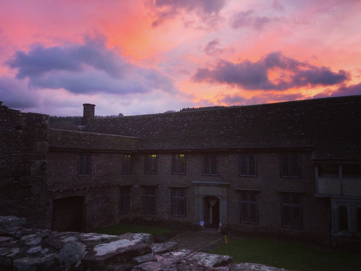 End of another day and another week working on location with #ADiscoveryOfWitches. More fantastic Welsh settings and a great experience to be part of.
#SpectrumEcology #ADOW #ADOW2 #EcologicalConsultants #WelshLandscapes #WelshHeritage