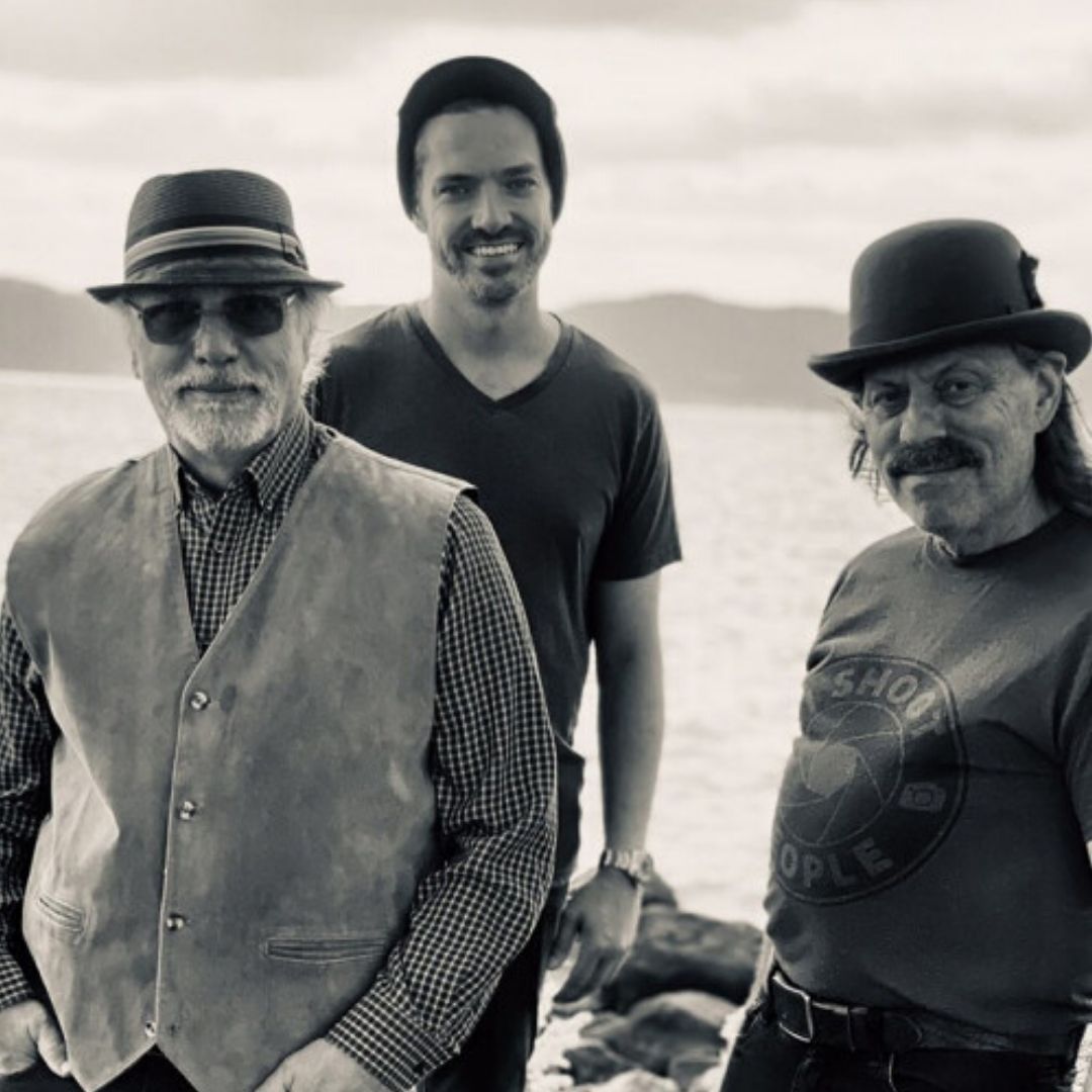 PeekskillGuides's tweet image. Join the Mario Giacalone Trio for a Saturday afternoon performance doing their bluesy mix of originals and covers. 1 PM at the Peekskill Coffee House. #PeekskillGuides #SuburbanGuides #Peekskill #EventWeekly #Concert #Events #Festival #Music