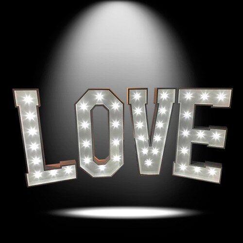 wackybooth's tweet photo. Wondering How to Rent a Photobooth? We Explain the Process in a Few Clicks https://t.co/XK14QjgyU6 #funtimes #photobooth #photoboothrental #magicmirror #magicmirrorbooth #wellovetoparty https://t.co/yldhRq2qI1