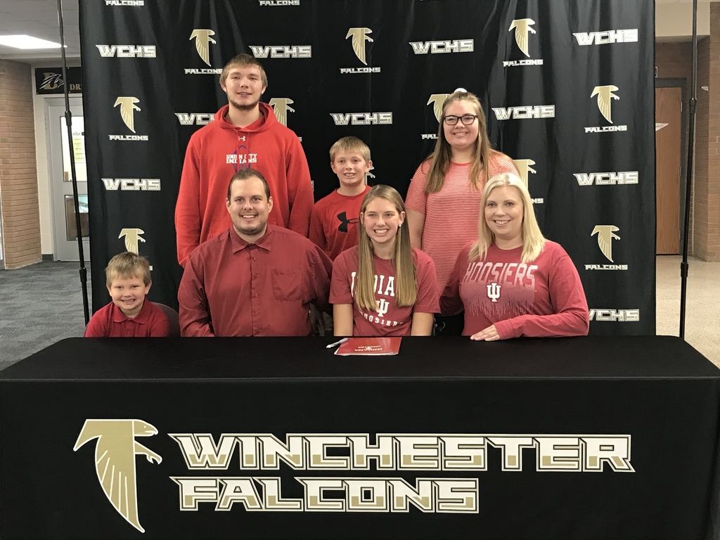 WinchesterComm1's tweet photo. Congratulations to Ara Cowper who signed today to row on the Indiana University Rowing Team!🚣🏻‍♀️ https://t.co/LRLXYY1Ko0