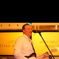 CondorratC's tweet photo. It's Friday!!!!
Tonight we have the Fantastic Richie Hagan!!
Live in the Lounge!! https://t.co/ZeYx4WgR6K