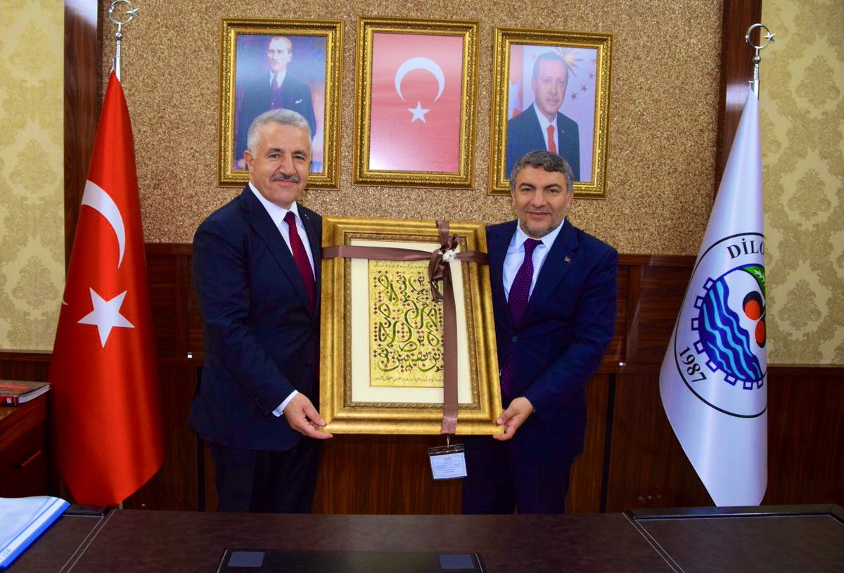 Eski Bakan, Başkan Şayir'i unutmadı 