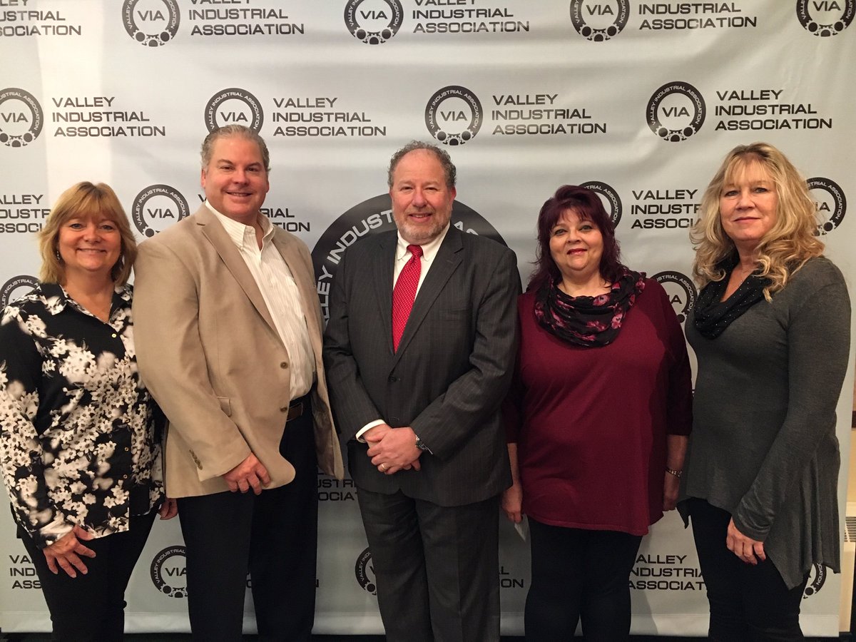 fixedassetxprts's tweet photo. Informative presentation by William Strauss, @ChicagoFed Senior Economist at the @VIA_Makers Economic Forecast Breakfast yesterday. Paragon was proud to be a Gold Sponsor. https://t.co/BoeFcXS4np #SaveTaxes #IncreaseCashFlow #FixedAssetExperts #SageFixedAssets https://t.co/fCOq6wMw3F