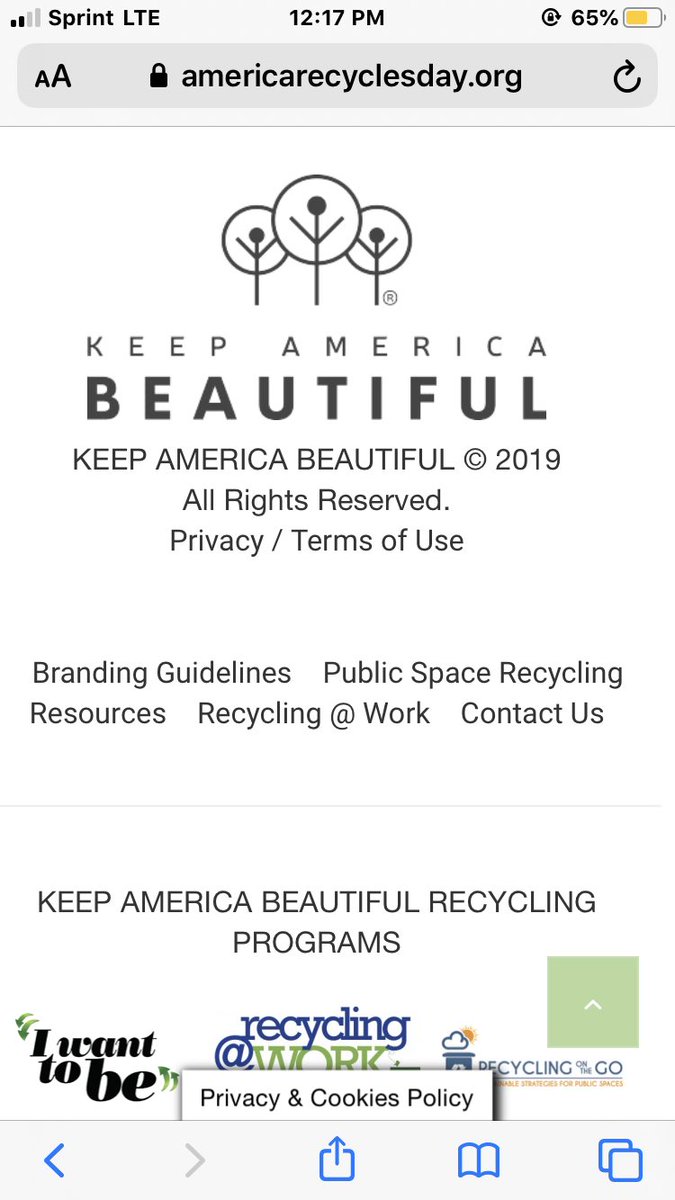 maddielind24's tweet photo. I just took the #AmericaRecyclesDay pledge!! Can’t wait to see all the @VirginiaDECA members taking the pledge!! 🔷♻️🔷 #VADECACLEANSUP https://t.co/idOIv6FF9t