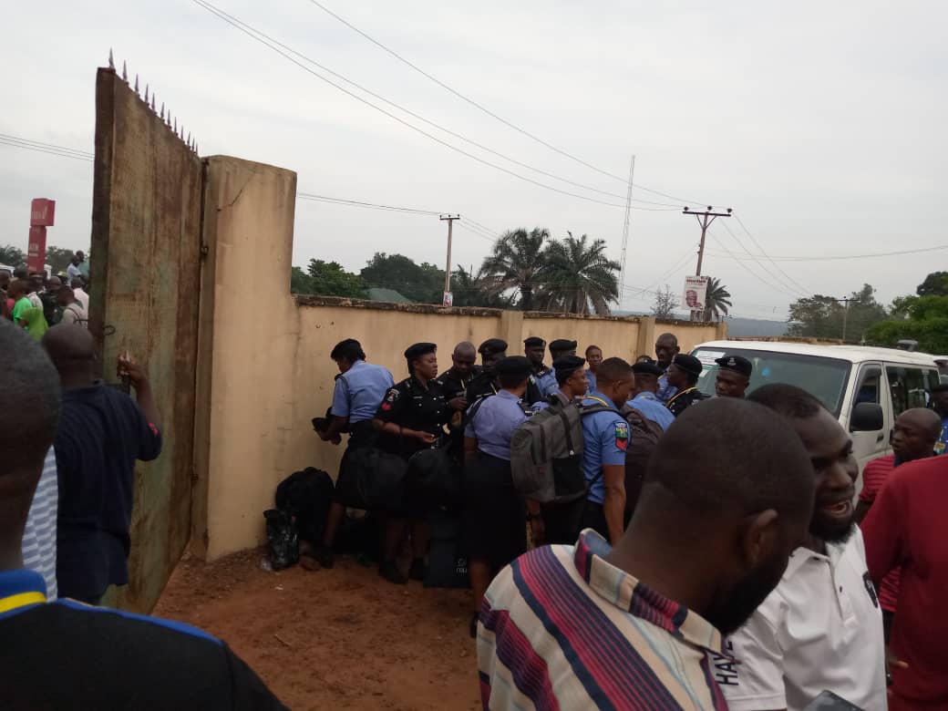 ChigozirimOdink's tweet image. Security deployment by @PoliceNG 
@cleenfoundation 
#KogiSR2019
@EU_SDGN 
@benolugbuo 
@DomWUK 
@segalink 
@citizen_gavel 
@imesoimeso 
@IPCng 
@bbcmediaaction 
@PoliceNG_CRU 
@POLICESERVICEC2 
@WFD_Nigeria 
@CCDNigeria 
@aafuganda 
#2019ElectionSecurity