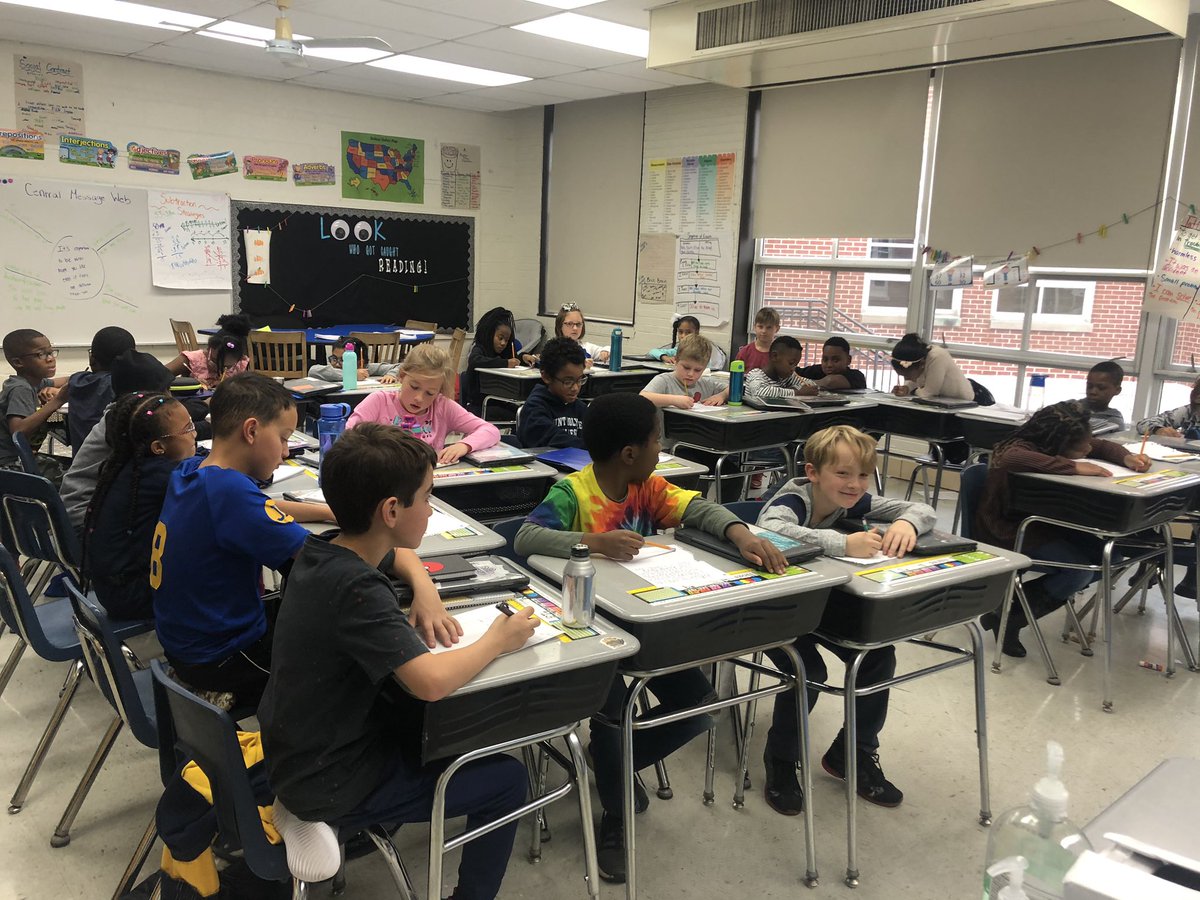 MissA3rd's tweet photo. We are working on building a stronger classroom community. I appreciate that my students took their time today to write thoughtful notes to a classmate they don’t always talk to 😊 #wolfpackgrateful @western161 https://t.co/Awq0SXCflr