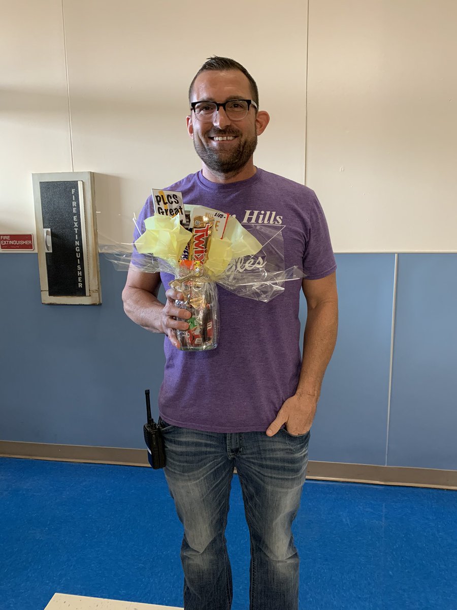 PLCSBEST's tweet image. Congratulations to Tim Schooley, @GoldenHillsElem.  Thank you to @ShopShadowLake for being the Corporate Sponsor of the PLCS Great Award.