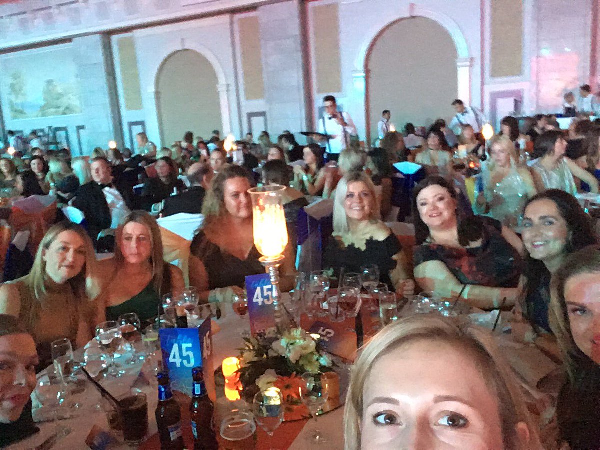 LucyHALSBN's tweet photo. Gala dinner with the lovely new Hays Travel Agents! #HaysConf19 https://t.co/mCjvH5bZ6a