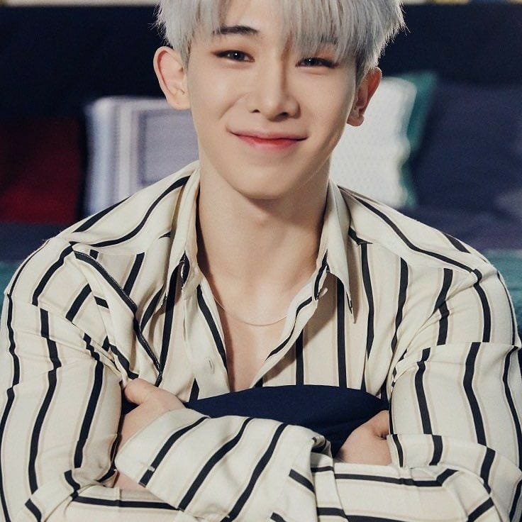 I've been thinking a lot today about the first time I met you. You smiled at me so sweetly, hearts shooting out of your eyes. And in that tiny moment, I didn't feel like one of a million but your one ... IN ... a million.  #FightingForWonho #우리를_지켜봐줘