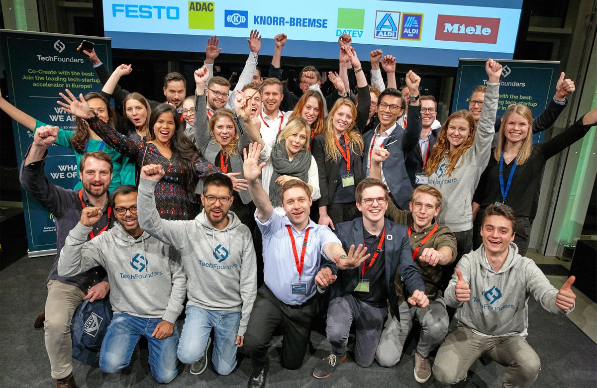 Cyclic_Design's tweet photo. This week was our DemoDay where we presented the progress made during the acceleration program and our collaboration with Aldi! Thank you @TechFoundersMUC! What a great journey it has been and what a great journey ahead! #sustainablepackaging #design https://t.co/KonpZrQzuc