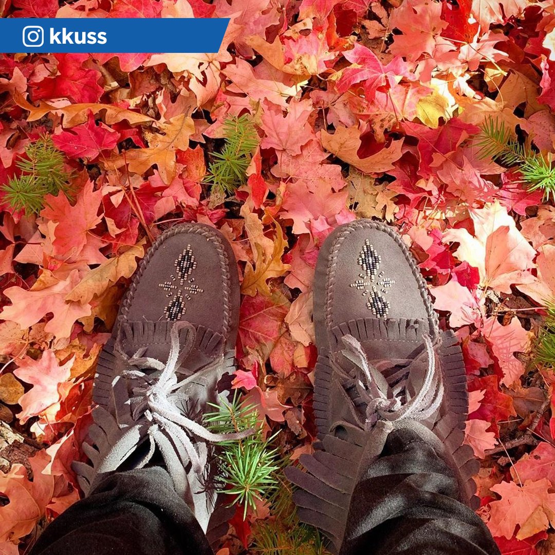 APTNNews's tweet image. This week people have been sharing shots of their moccasins online.

#RockYourMocs began in 2011 as a fun way to unify Native American, Aboriginal, First Nations, Alaskan Native and Indigenous Peoples, according to the campaign’s Facebook page.