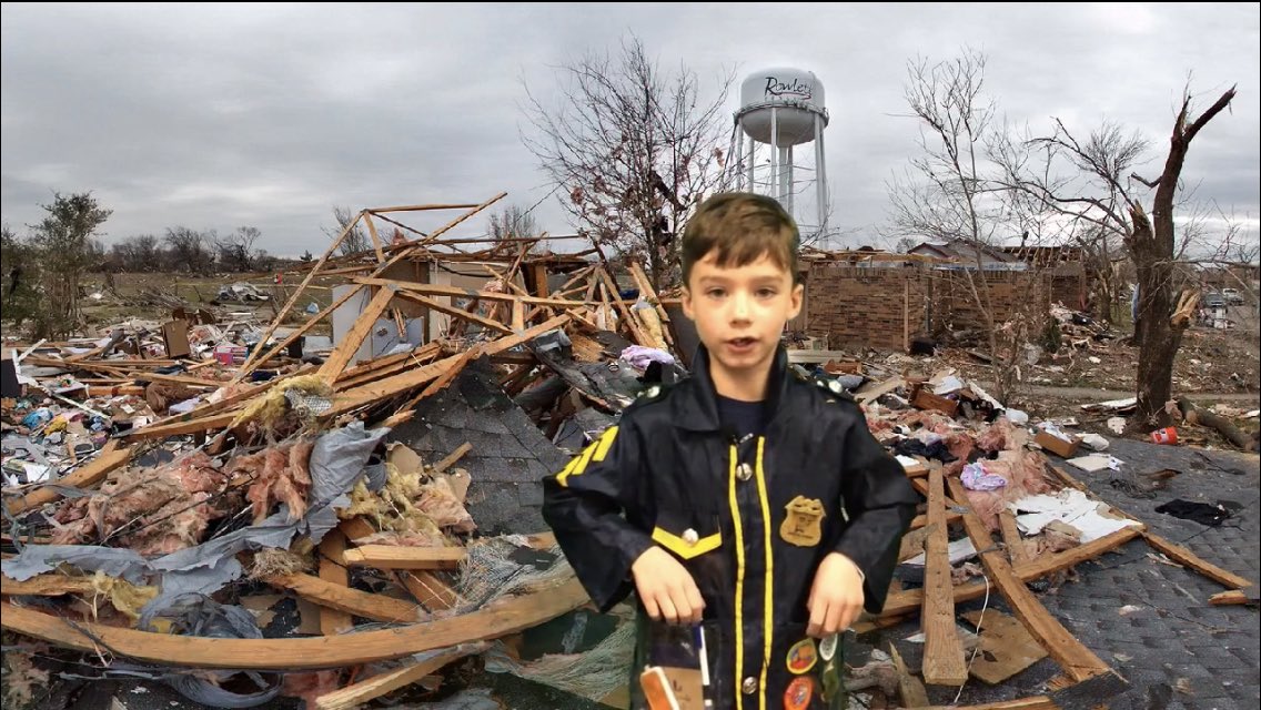 lisalmariani's tweet photo. Warning!! Severe weather ahead! @EdisonD205 @ElmhurstD205 #igniteD205 #greenscreenapp https://t.co/Wtrr4TWqlO
