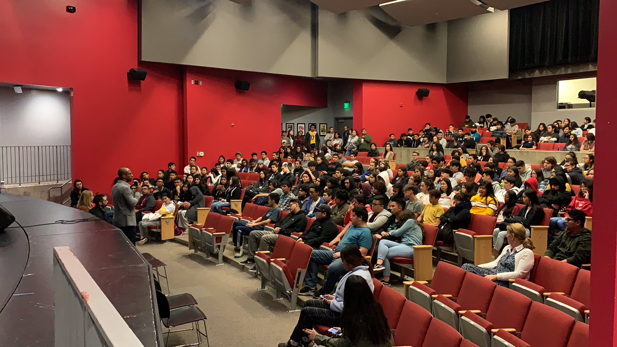 summitpsnews's tweet photo. BREAKING NEWS: Summit Leadership speak at Rainier to address the merging of Rainier and Tahoma at Oak Grove High School the following school year. https://t.co/wRLIMZbE6v