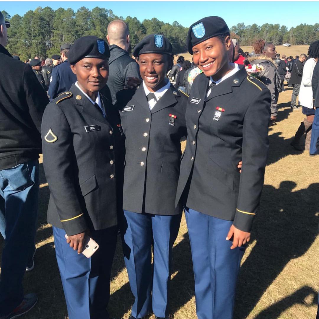 Meet Halima Hussein and Shamsiyya Jibo, two Nigerian women serving in the US Military
#ProudlyNigerian 🇳🇬