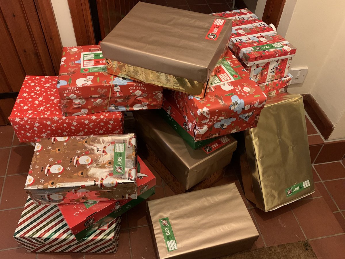 Ready to drop off a boot-load of shoeboxes for #operationchristmaschild. Special thanks to <a href="/BatesBody_F/">Bates Body Factory</a> for their contributions. Hoping to make some children smile this year