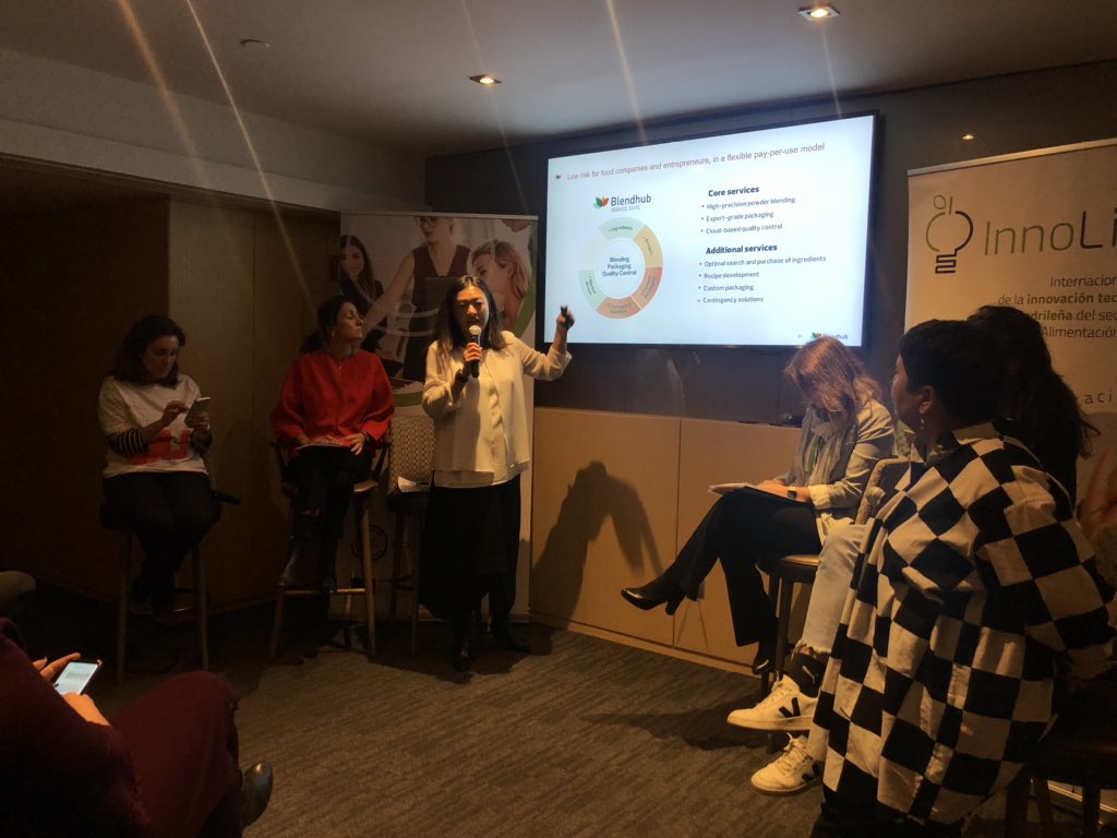 IMDEANutricion's tweet image. @alnishio shows us what is she doing at @Blendhub. Happy to enjoy also her speech about another  women leaders in the food sector. #WELeadFood #Innolink #InnolinkProject