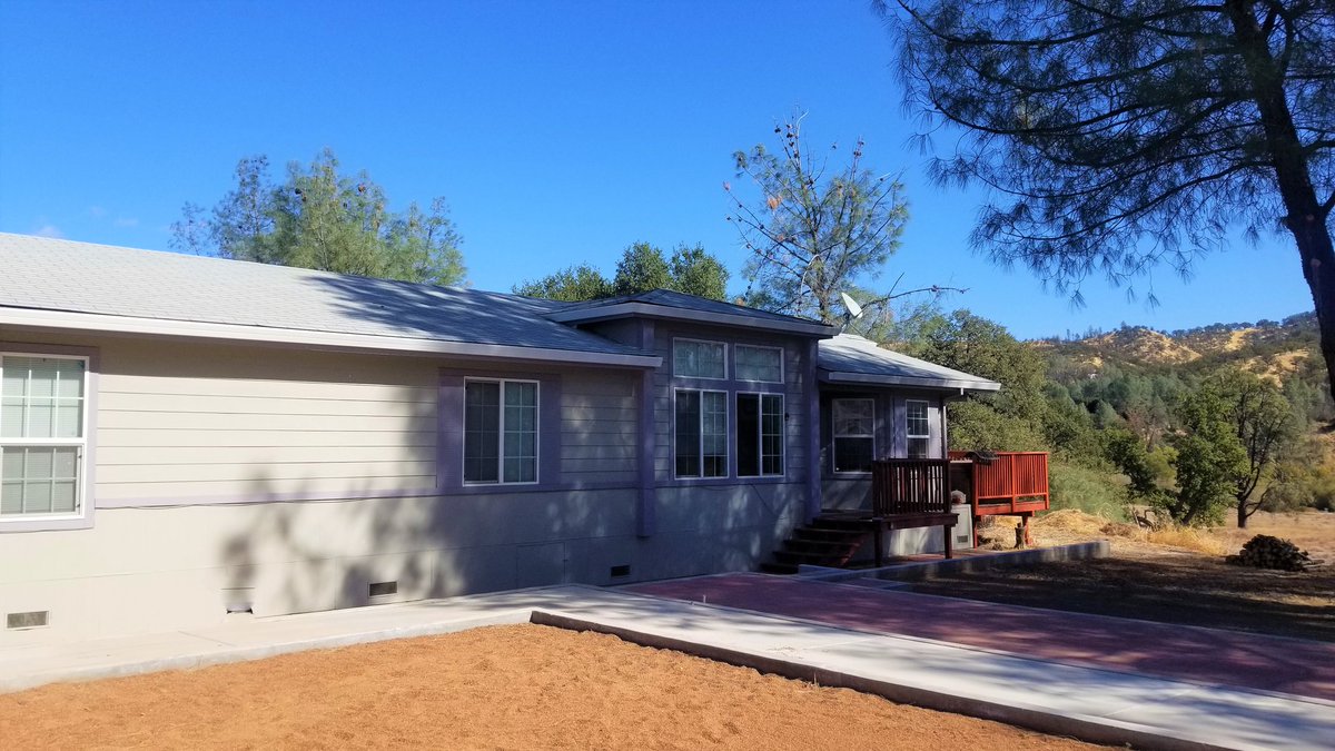 kchenoweth707's tweet photo. 🏠New To Market🏠
17509 Fern Way. $180,000
3 bed/2 bath home in the Spring Valley area of Clearlake Oaks! 
Large lot in a quiet cul-de-sac. 
Listed by Kimberly Chenoweth &amp; Mandy Corriea~W Real Estate
*
*
(707)332-2662
Kimberly@wrealestate.net
https://t.co/CT8fdBgXoZ
DRE# 02044816 https://t.co/8X4jQJNprp