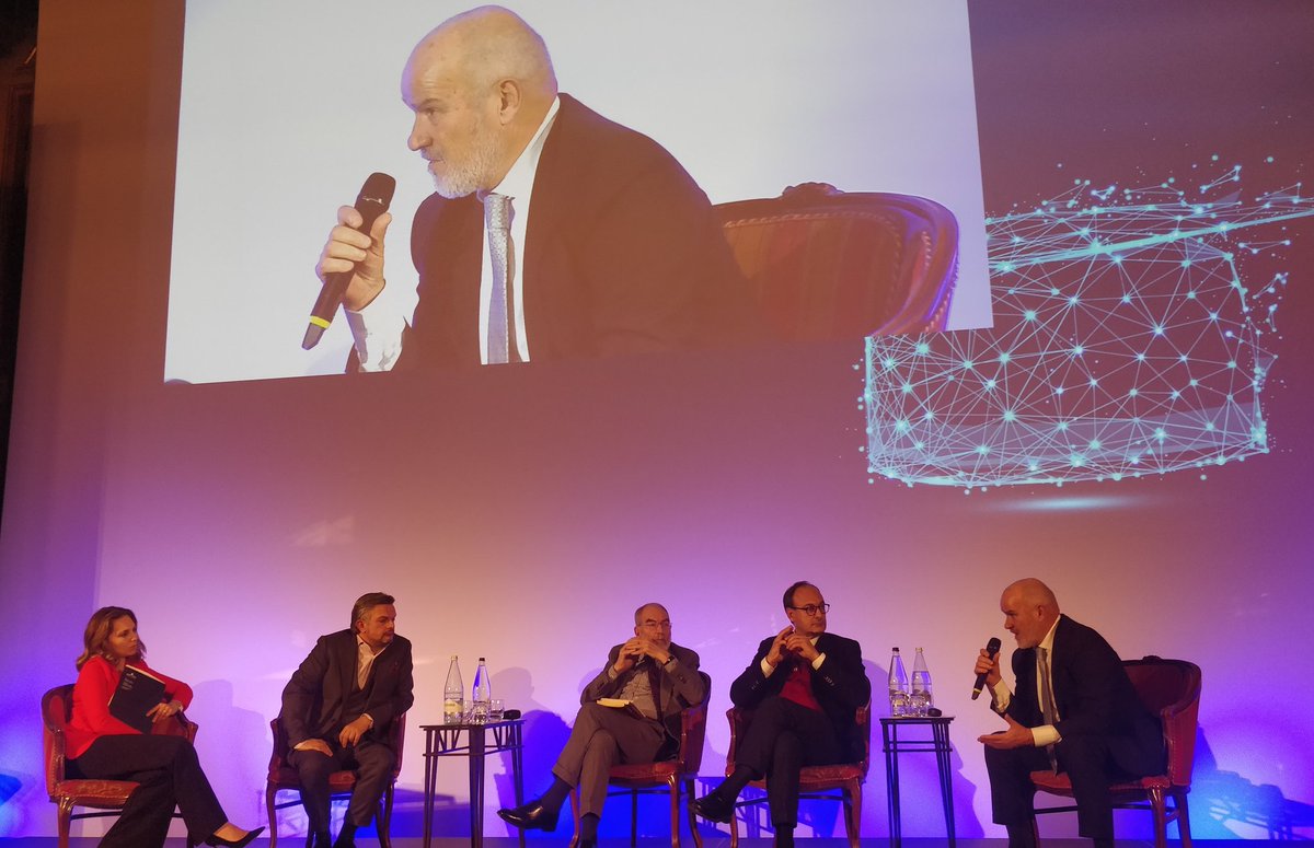 All'assemblea di <a href="/manageritalia/">Manageritalia</a>, <a href="/Guido_Carella/">Guido Carella</a> presenta visione e progetti dei manager a supporto dei giovani: orientamento e transizione verso il lavoro, #alternanza scuola-lavoro #food4minds, mentoring #vividamanager #skillgap #unpontesulfuturo