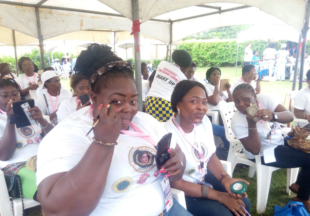Belemaoil_NG's tweet photo. Friday ended beautifully at the ongoing #WomenEmpowerment training programme by #ElizabethJackRichAidFoundation with #NNPCBelemaoilJV and @Belema_aid Over 1000 women in Abuja and Port Harcourt are participating in this programme. https://t.co/WcZ4spV0b3