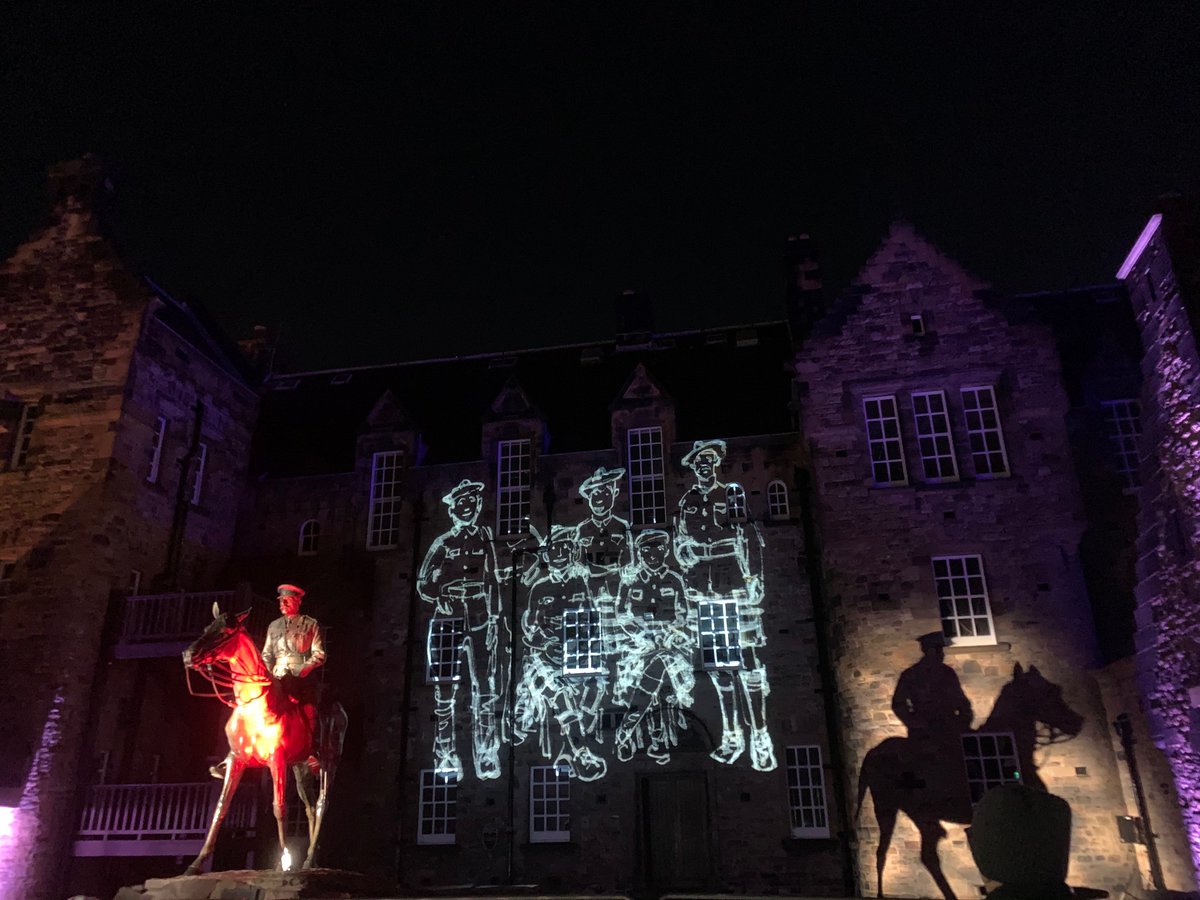 ResurrectionSp2's tweet photo. Some shots from #CastleOfLight at #EdinburghCastle. Favourite bit without doubt was the WW1 projection and poetry in Hospital Square. You should go! #BigParkaEssential https://t.co/Dfj50MYRky
