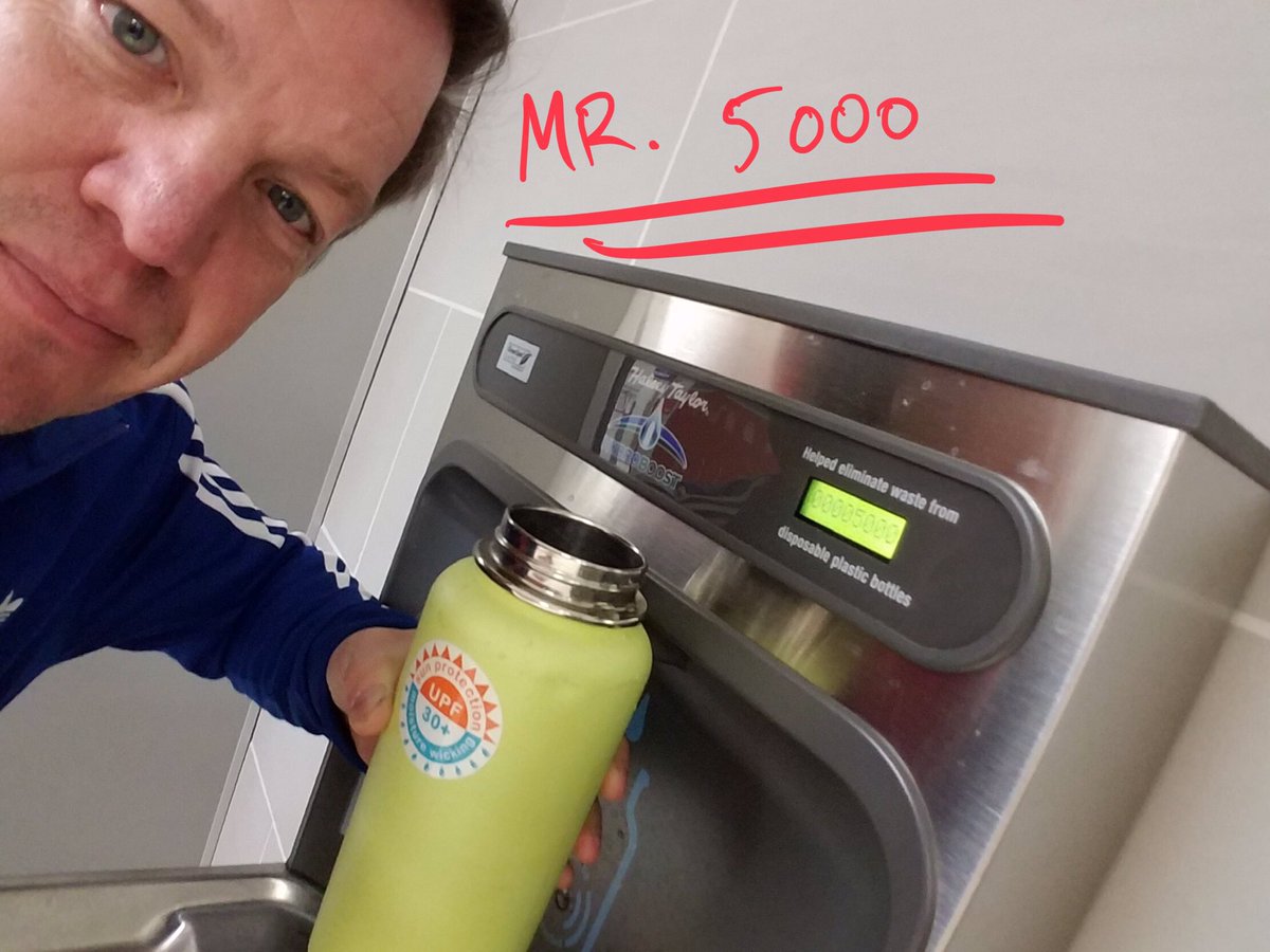 hinsleyscience's tweet photo. 5000 on the water fountain! https://t.co/kXXxItCkm8