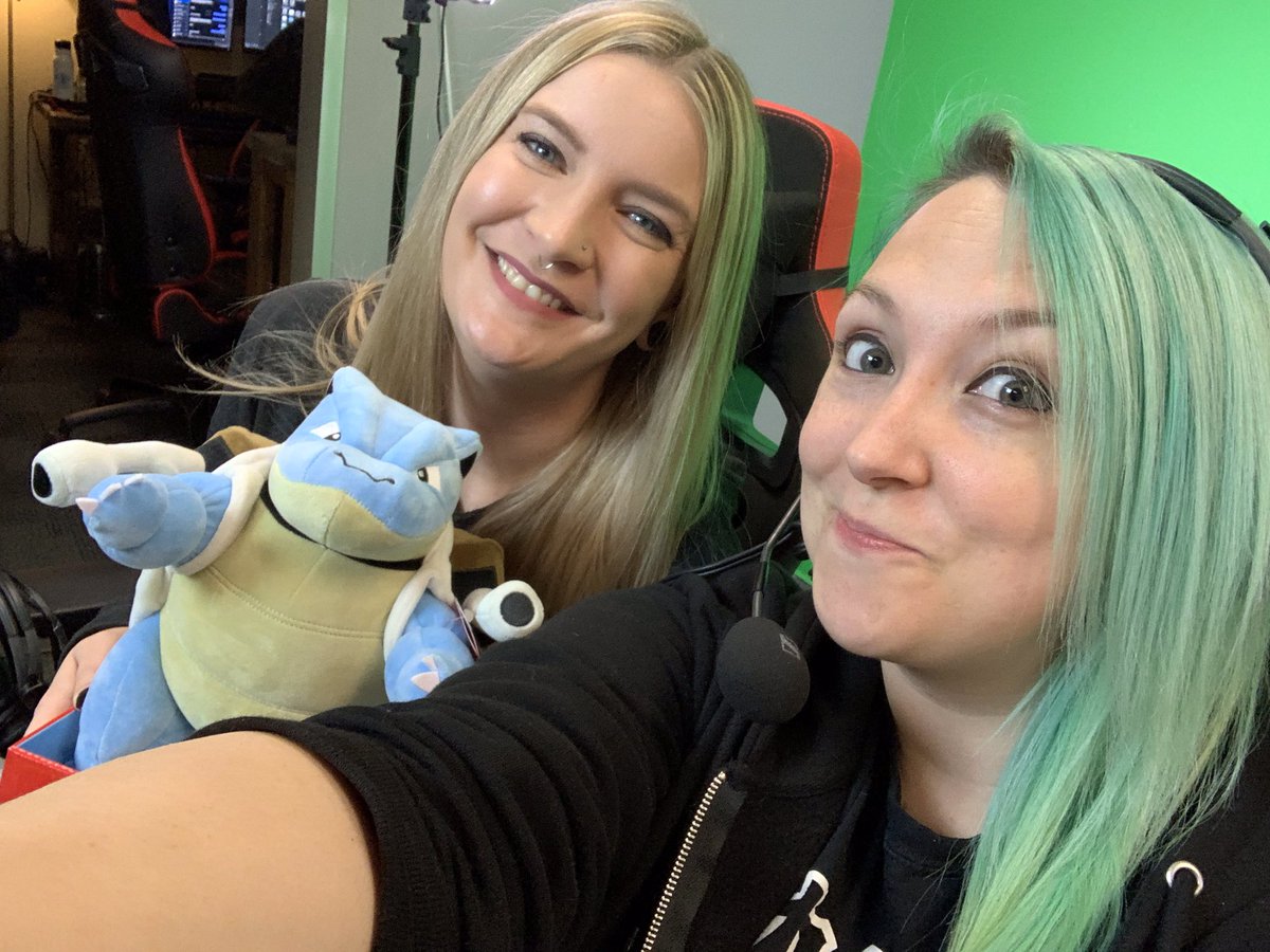 We’re about to kick off today’s Pokémon Sword/Shield / Jedi Fallen Order super stream in just a couple minutes. Head on over to twitch.tv/gamestop now and join @crtnycldwll and <a href="/ThePikalyn/">Pikalyn💙</a> as they get things rolling!