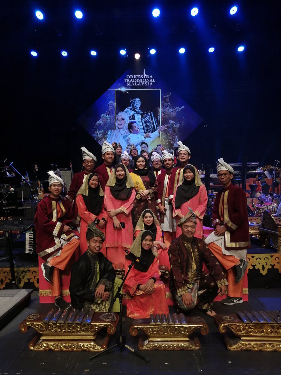 Maka berakhirlah sudah 2 hari Konsert Karya Agung Pakngah bersama Orkestra Tradisional Malaysia dan Dato Sri Siti Nurhaliza

Terima kasih OTM kerana memberi peluang ahli asuhan seni pengalaman yang sangat berharga

#konsertkaryaagungpakngah #budayaserlahanbudi