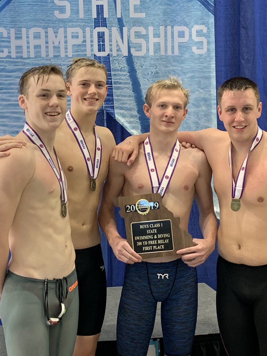 GHSwim_dive's tweet photo. STATE Champs!  200 Free Relay!
Beatty, McNew, McIllwain, Jasinski https://t.co/2vFDQHSulV