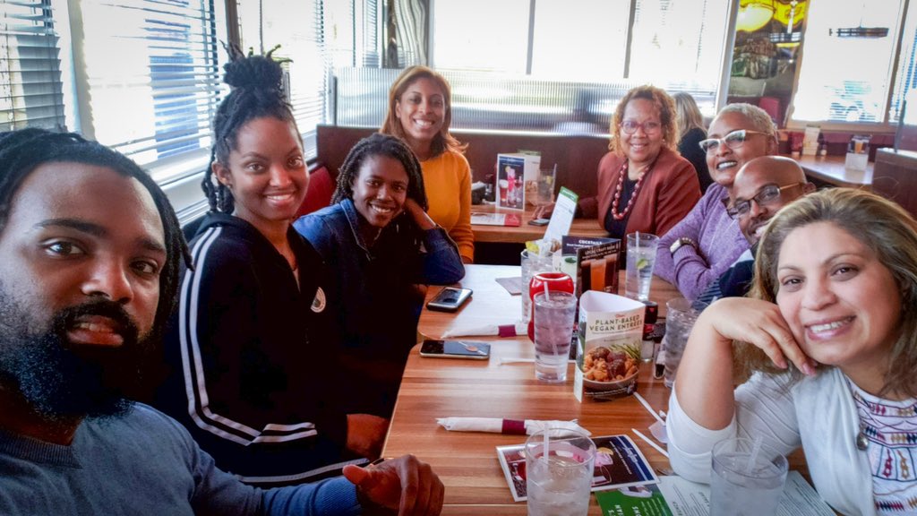 ExpandPGC's tweet photo. #TeamEDC supporting the new @Silver_Diner in the @WoodmoreTCentre today!
#ChoosePrinceGeorges #PGCEDC https://t.co/PZ3wkFJ83j