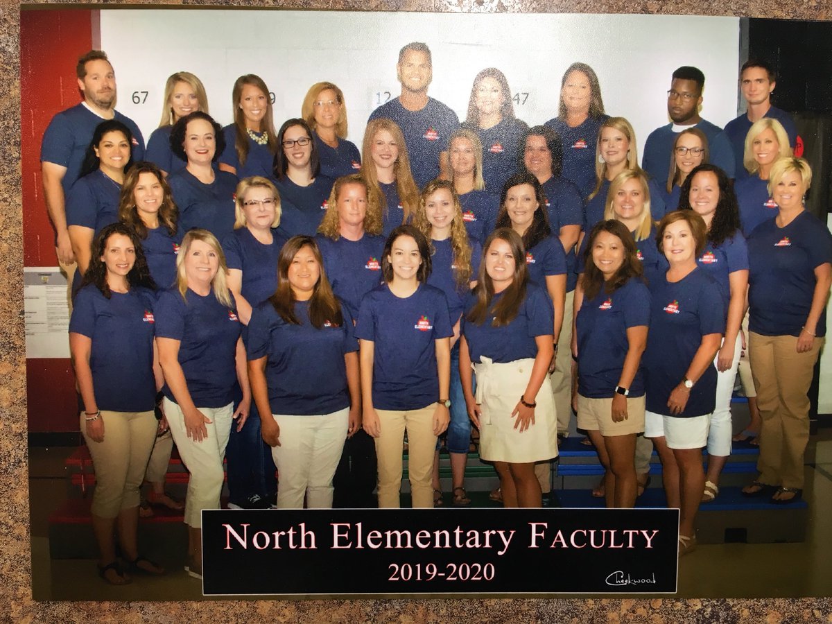 hahns98's tweet photo. Thankful for this great bunch. 🤗#gratitudechallenge #northproud https://t.co/VbRs00spnN