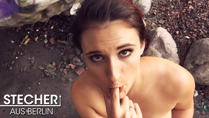 WOCHENENDE 🥳🥳🥳 Keinen Bock auf Wichsen?🥒Probier's mal mit @dates66_com und schnapp dir eine hei&szlig;e Braut💃wie<a href="/tag/sex"class="tags"><span>#sex</span></a><a href="/tag/redhead"class="tags"><span>#redhead</span></a><a href="/tag/fuck"class="tags"><span>#fuck</span></a><a href="/tag/eyeswideopen"class="tags"><span>#eyeswideopen</span></a><a href="/tag/outdoor"class="tags"><span>#outdoor</span></a><a href="/tag/weekendvibes"class="tags"><span>#weekendvibes</span></a>