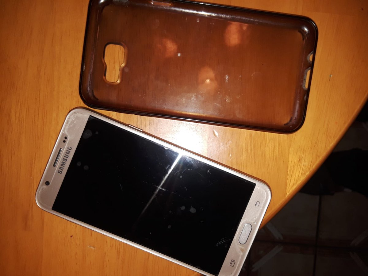 PHONE FOR SALE!!! Used but in great condition. Comes with a brand new battery &amp; earphones. Price: $80  Cash, check, or credit accepted.