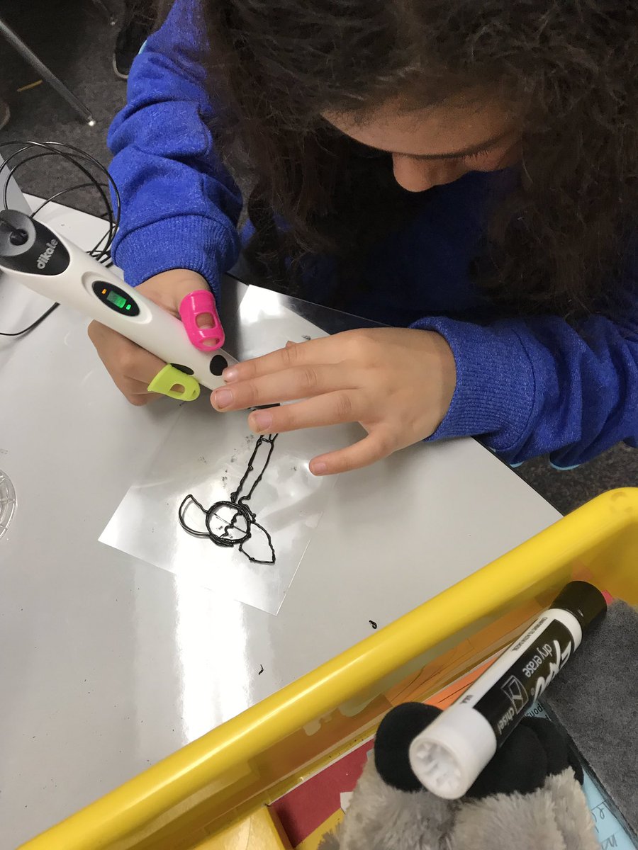 ErinGassaway's tweet photo. Love seeing Ss creating! I even see my name in fancy script! π βοΈ π« @MrTCotton @RiosRobots #3dprinting #dikale https://t.co/pKCsBex4NH