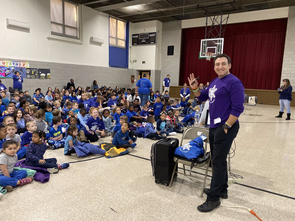 stmstcschool's tweet photo. A big thanks to @JustinWeather for joining us today at STMSTC https://t.co/R0FVFAcKp9