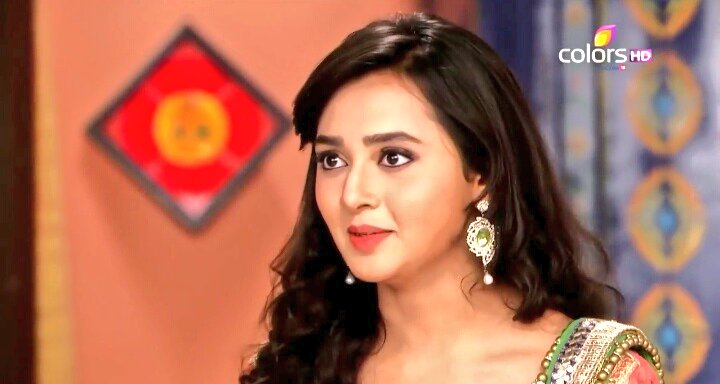 HellyTurkey's tweet photo. #BıçakSırtı #Swaragini #Swara #Ragini #HellyShah #Helly #TejasswiPrakash #Tejasswi #parineetaborthakur #parinee #Sharmishta #AlkaKaushhal #Alka #Parvati #ColorsTV https://t.co/7UlnOpdIxY