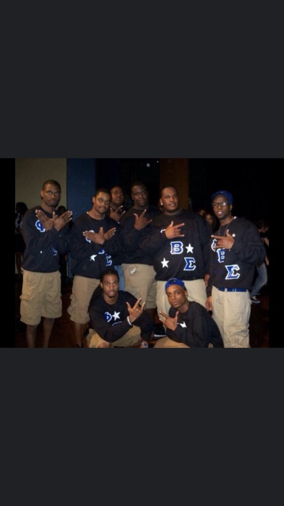 Klick_Klack5's tweet photo. Itโs my #Sigmaversary. 9yrs in and I wouldnโt trade my LBโs for nothing. RIP Marc Bivens. Youโre still my Ace. https://t.co/tFeXkVBdrX