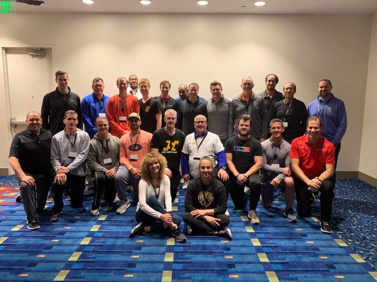 SuperSpeedTenn1's tweet photo. @RacquetFit Level 1 complete in Atlanta. Great to show all the students how to increase their speeds with the new SuperSpeed Tennis line. https://t.co/fQM7ej48NR