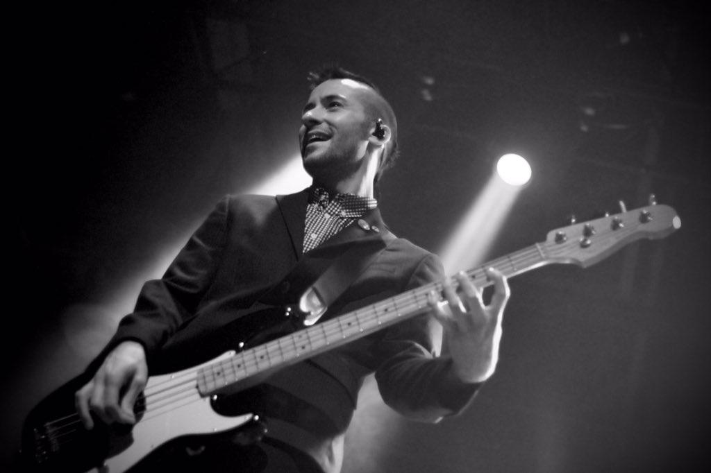 WMellott23's tweet photo. "The contagious energy and crowd interaction from the band was unlike any other band I have seen." Full review of @Interruptweets at @FillmorePhilly is now up on @PopBreakDotCom
: 
 https://t.co/H5JW3Neas8 https://t.co/j42Xjzi2Kw