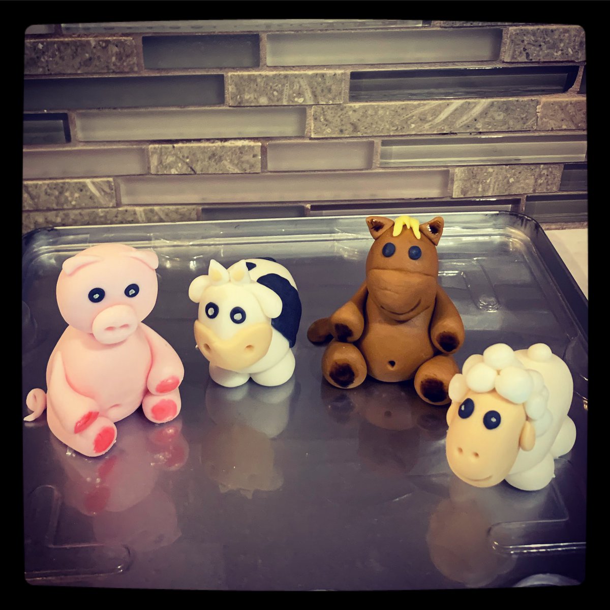 cluscakes's tweet photo. #FarmAnimals #FarmCharacters #FarmLife #Pig #Horse #Sheep #Cow #CharactersForCake #FarmBirthday ๐ฎ๐ท๐ฝ๐ด๐๐ https://t.co/p4VoD23bX9